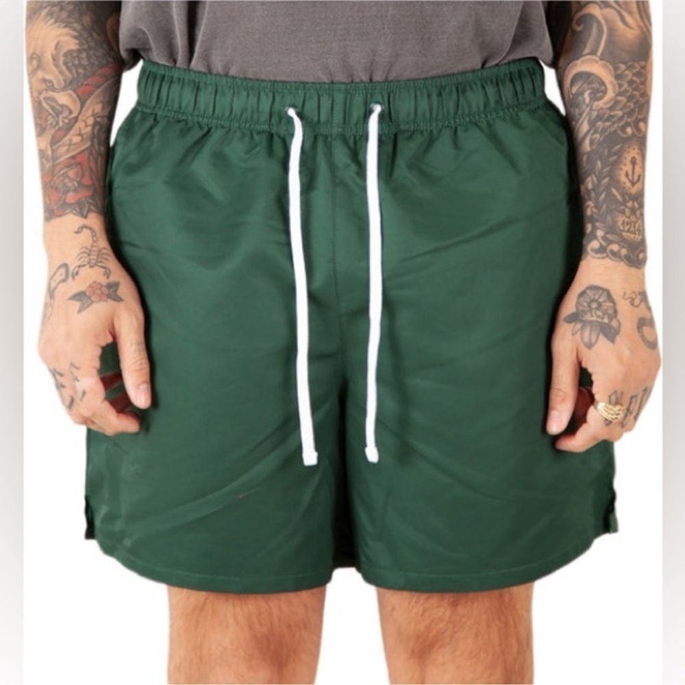 Chubbies Green Classic Lined Swim Trunks Medium